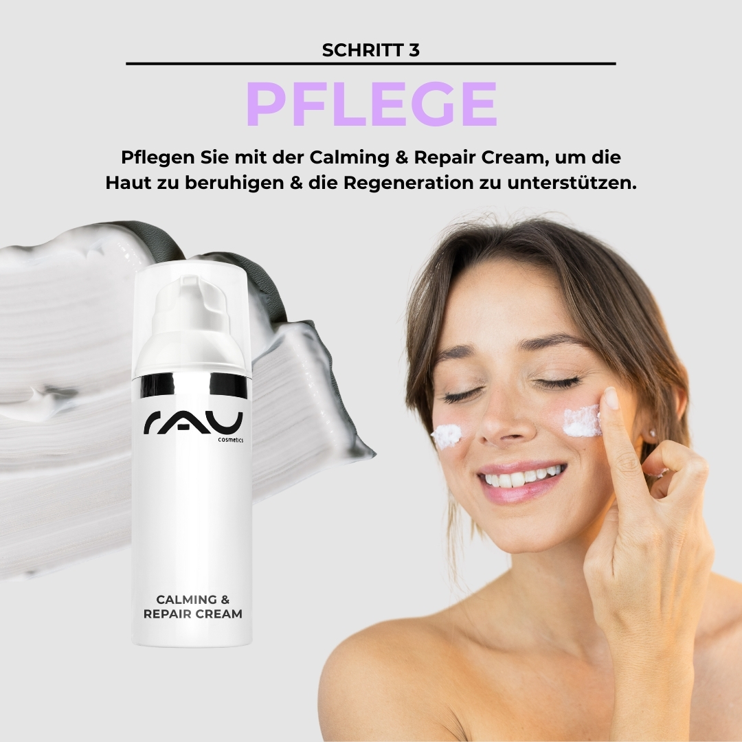 Professional care routine for sensitive skin Frau mit lächelndem Gesicht, die die Calming & Repair Cream von RAU Cosmetics auf ihre Wangen aufträgt, um sensible Haut zu beruhigen und zu regenerieren.