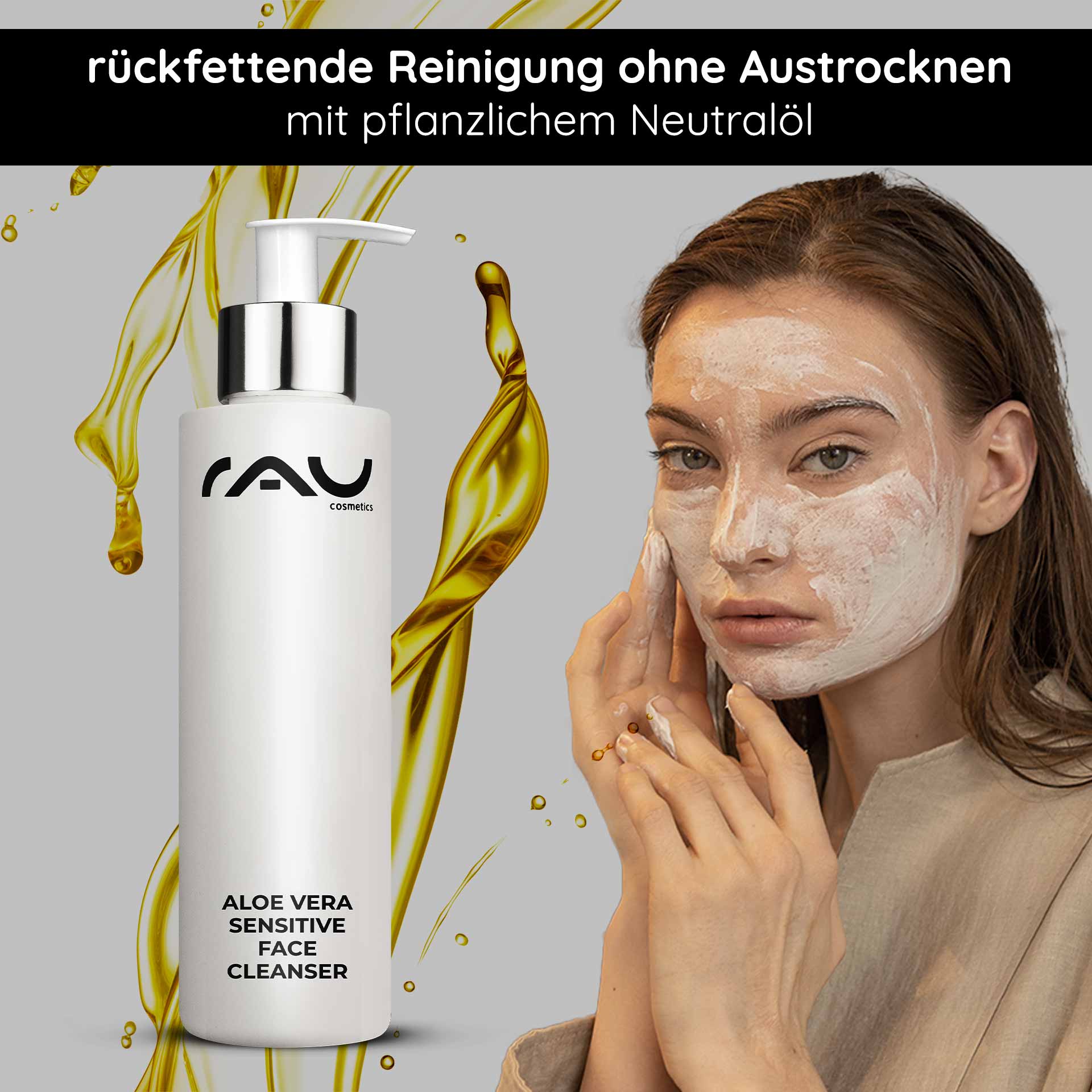 Aloe Vera Sensitive Face Cleanser 200 ml Cleanser Flasche „Aloe Vera Sensitive Face Cleanser“ von RAU Cosmetics mit einem Model, das den Reiniger auf das Gesicht aufträgt, mit feuchtigkeitsspendenden Inhaltsstoffen und parabenfreier Formel.