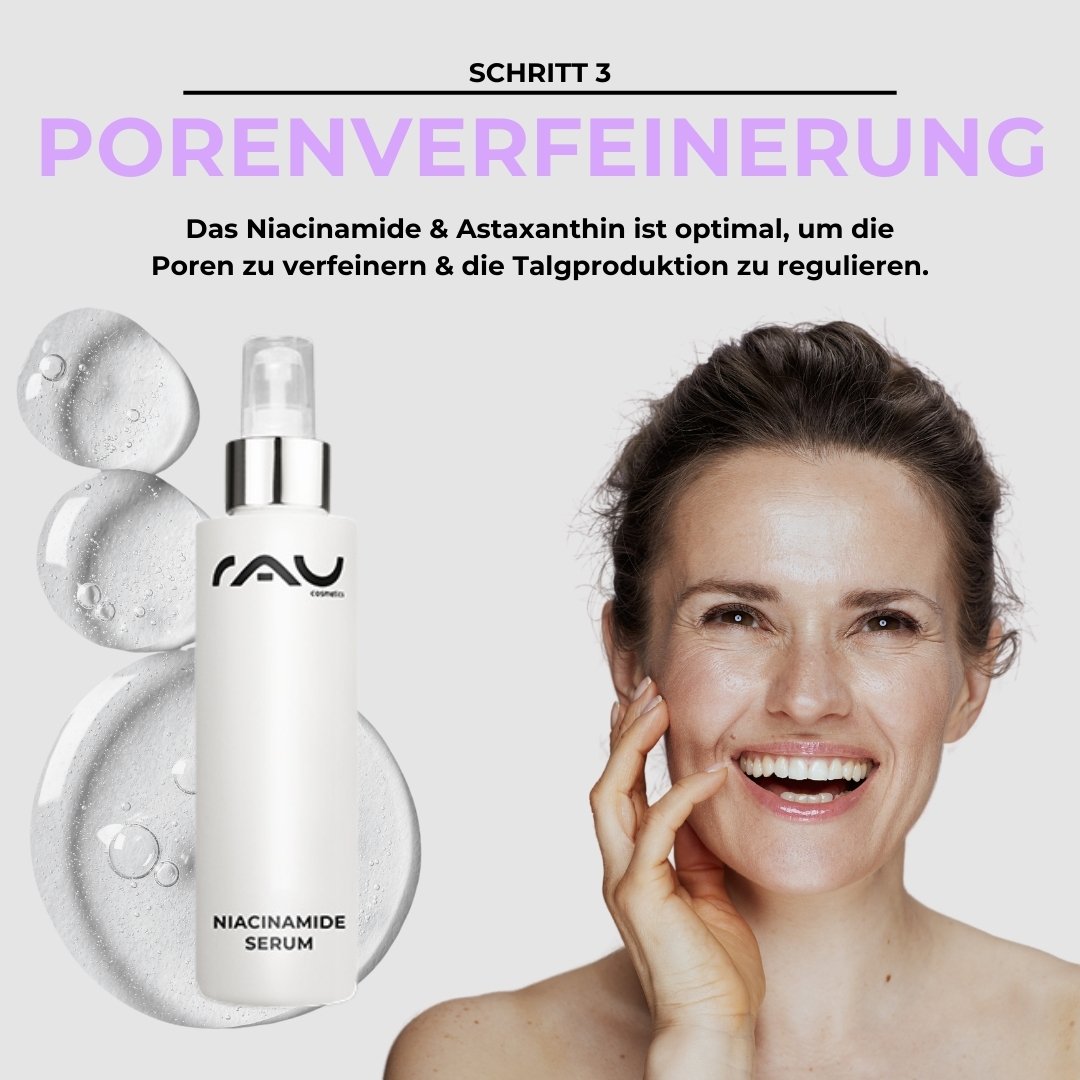 Frau mit strahlendem Lächeln und Niacinamide Serum von RAU Cosmetics, umgeben von Wasserblasen, Schritt 3 der Pflege für fettige Haut zur Porenverfeinerung.