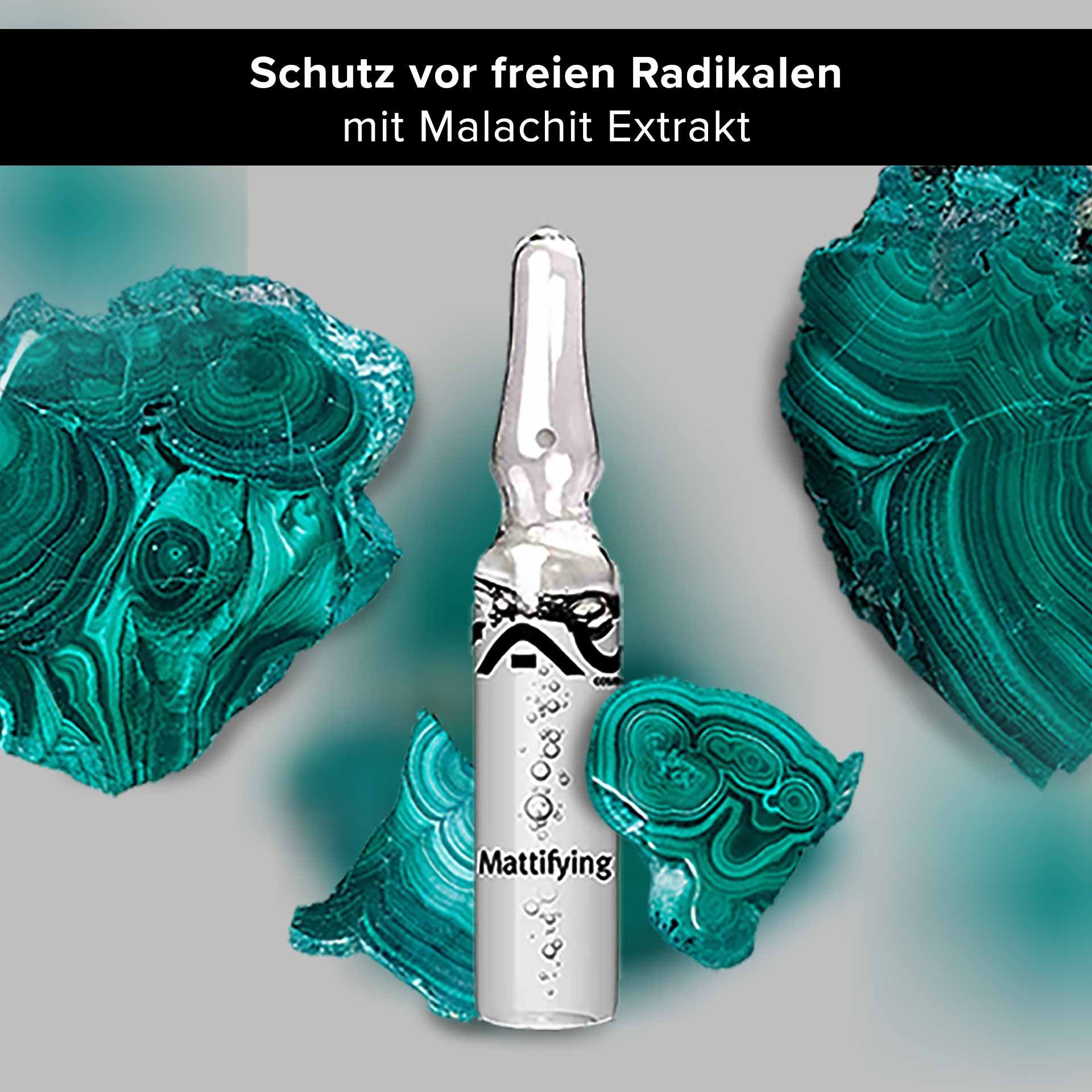 Mattifying Ampoules 10x2 ml Mattifying with Wild Pistachio Ampulle für mattierende Hautpflege mit Malachit-Extrakt, umgeben von malachitfarbenen Mineralien, betont die Vorteile gegen freie Radikale und Hautunreinheiten.