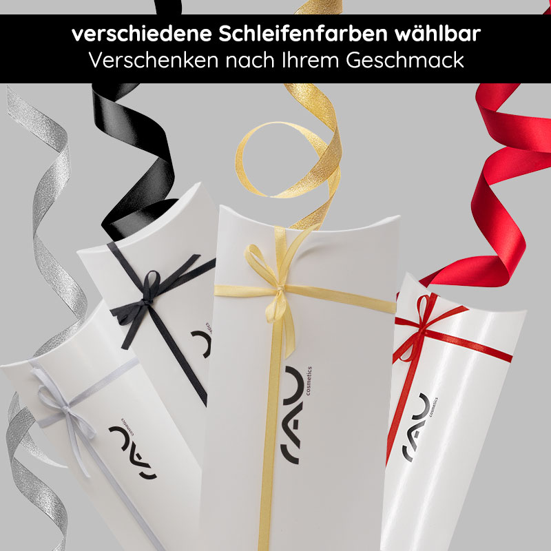 Gift box "Pillow" with black bow Geschenkverpackung "Kissen" von RAU Cosmetics in verschiedenen Farben mit Schleifen, ideal für besondere Anlässe wie Weihnachten oder Geburtstage.